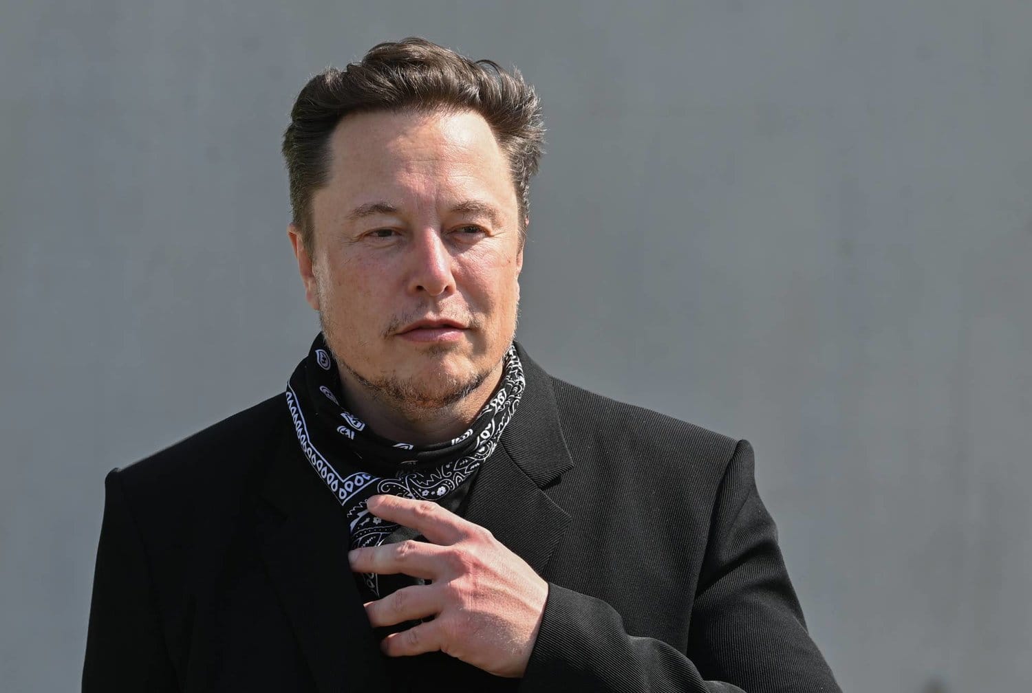 Elon Musk says first human has received implant from Neuralink