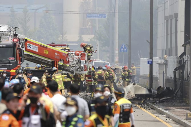 18 Chinese among 22 dead in South Korea battery plant fire