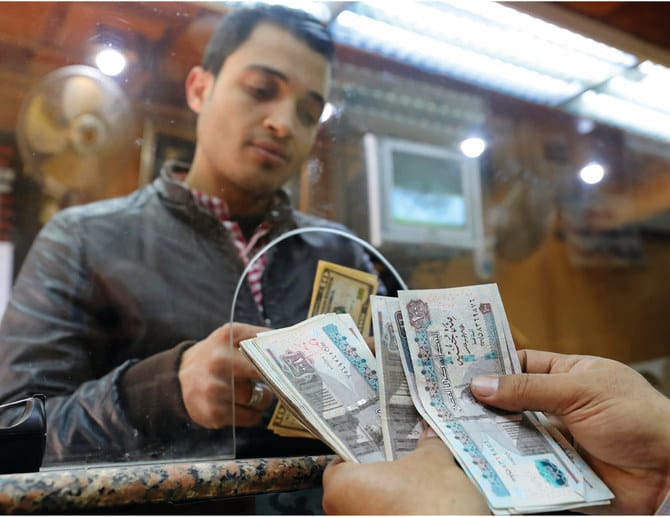 Regional tensions drive up dollar against Egyptian pound