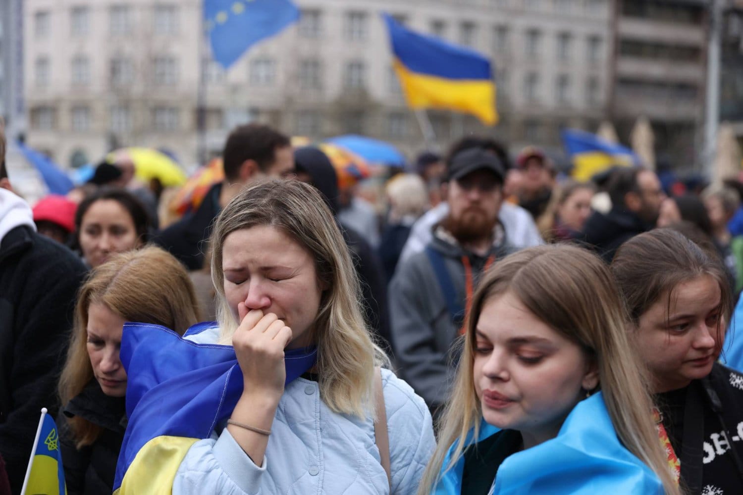 Ukrainians in Europe: life between integration and the call of home