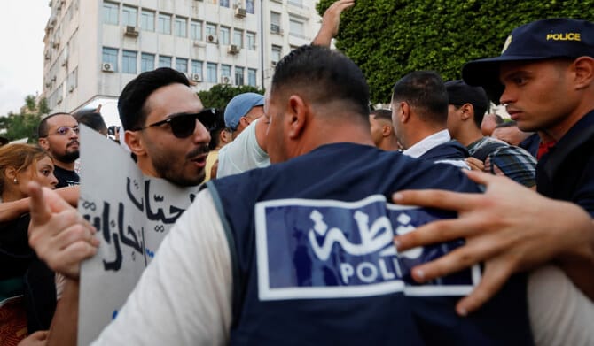 Tunisians protest against President Saied two days before presidential vote