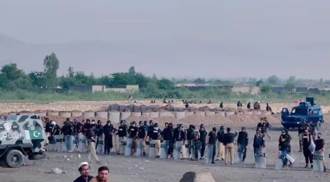 3 protesters are killed in clashes with police after Pakistan banned an ethnic rights group