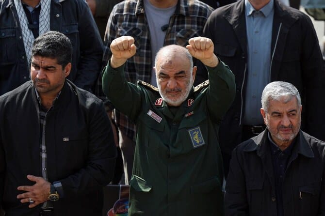 Iran Guards chief warns will hit Israel ‘painfully’ if attacks Iranian targets