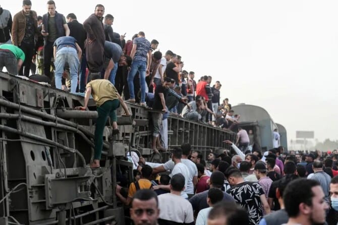 Crowd in Egypt attacks a railway guard after 2 children are ran over