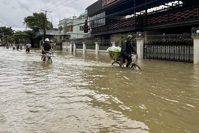 Myanmar rescuers find 8 more bodies after boat sinks