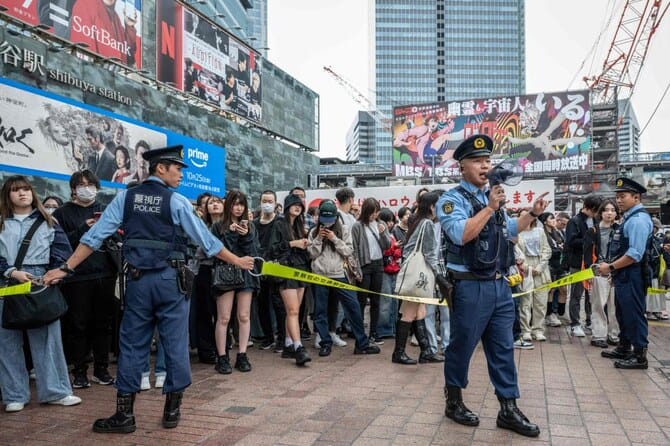 Final campaigning in tight Japan election