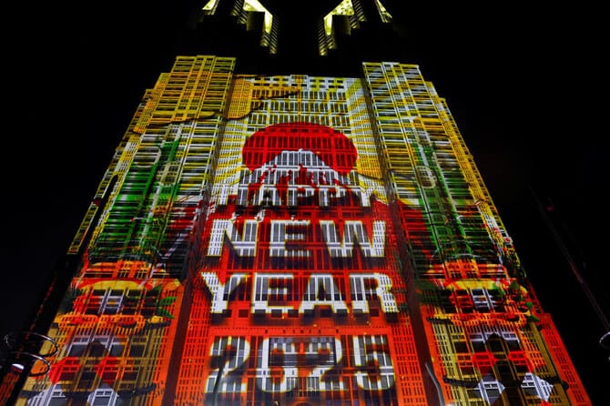 Tokyo, Sydney, Manila welcome New Year with fireworks and celebrations