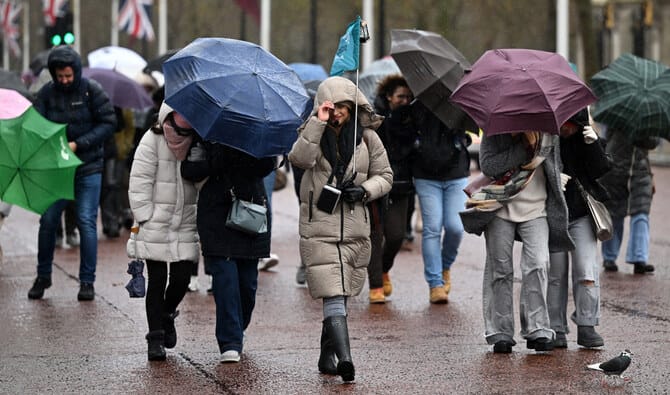 Bad weather set to hit UK New Year celebrations