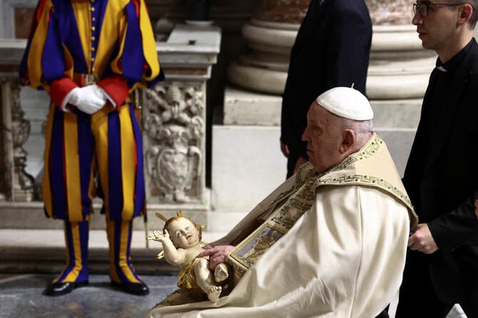 On Christmas Eve, Pope Francis launches holy Jubilee year