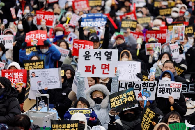 Rival protests in Seoul over South Korea’s impeached President Yoon Suk Yeol