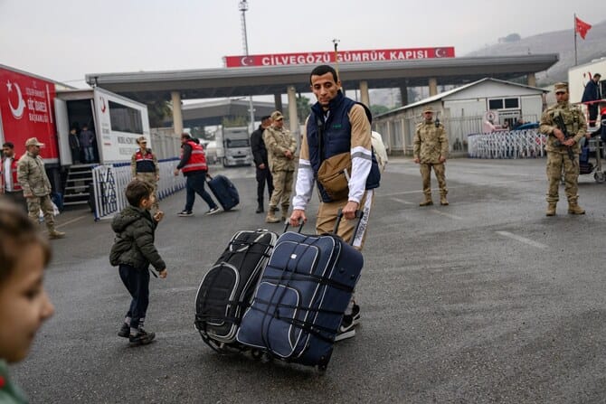 Turkiye says over 25,0000 Syrians returned home since Assad’s fall