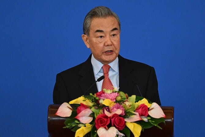 China’s foreign minister to visit Britain on Thursday for talks