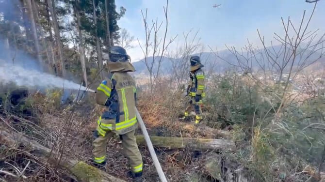 Japan deploys nearly 1,700 firefighters to tackle forest blaze