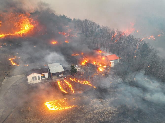 South Korea struggles to contain deadly wildfires
