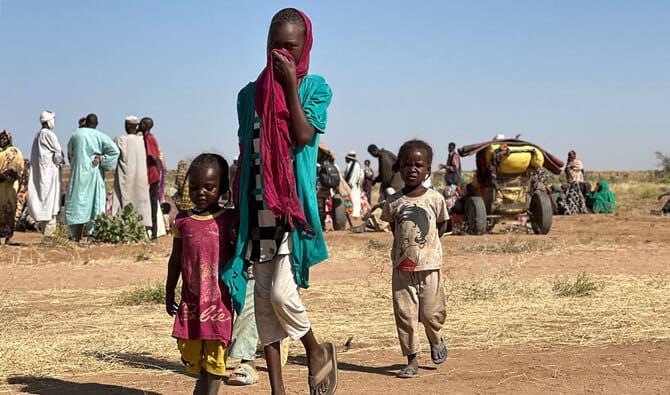 Hundreds of thousands return home in Sudan