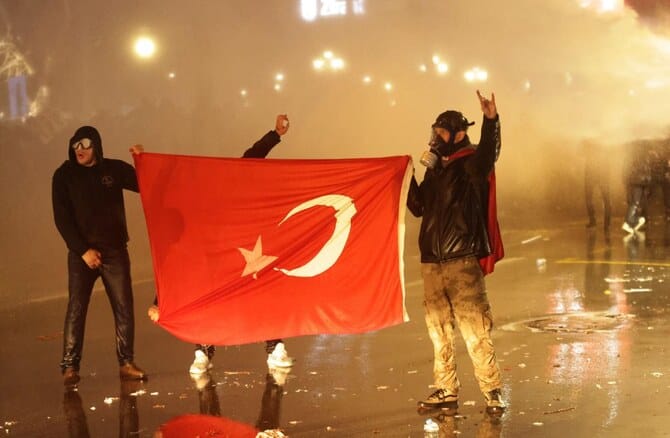 Governor of Turkiye’s Ankara extends protest ban until April 1