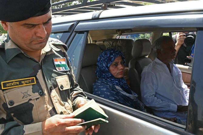 Tensions escalate between India and Pakistan following deadly attack in disputed Kashmir