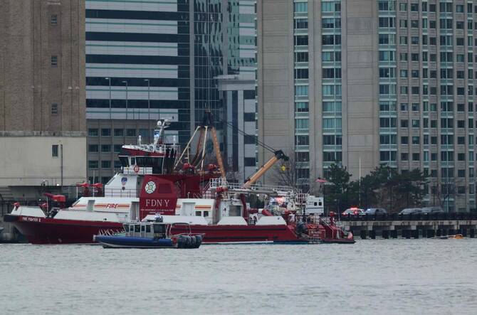 Siemens says executive, family killed in New York helicopter crash
