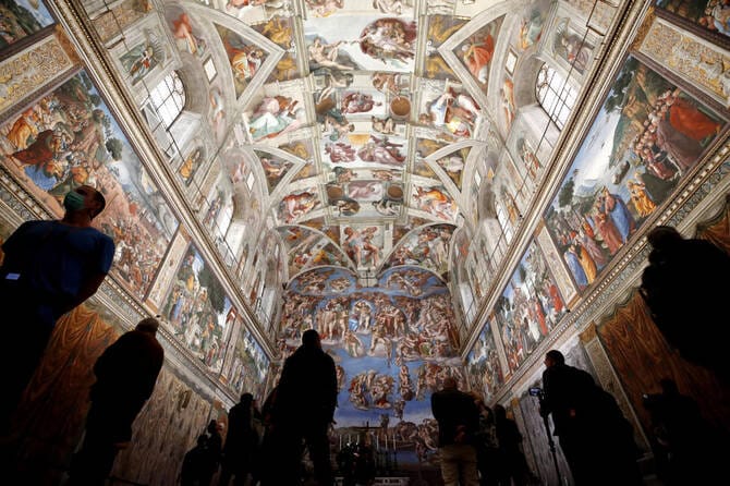 Vatican closes the Sistine Chapel to the public and prepares for a papal conclave