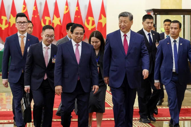 Xi’s Vietnam trip aiming to ‘screw’ US, says Trump