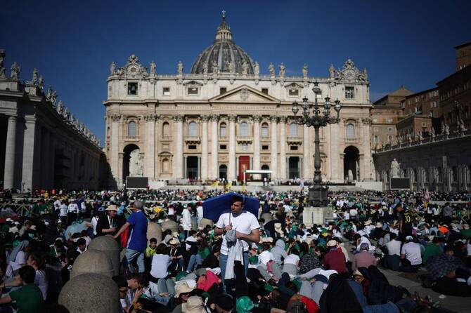 All eyes turn to conclave after Pope Francis’s funeral