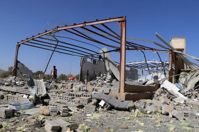 Israel strikes Yemen after Houthi attack on Ben Gurion airport