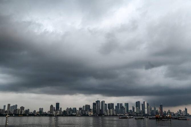 India’s monsoon rains arrive eight days early, says weather bureau