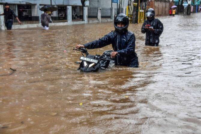India monsoon floods kill five in northeast