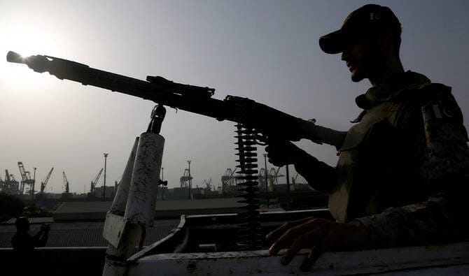 Pakistan and India say they’d consider de-escalation if the other reciprocates