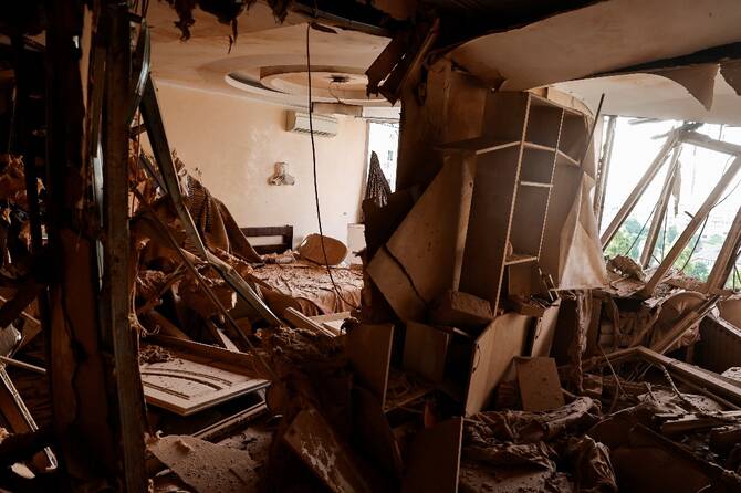 Intense Russian air attack on Ukraine’s capital kills four