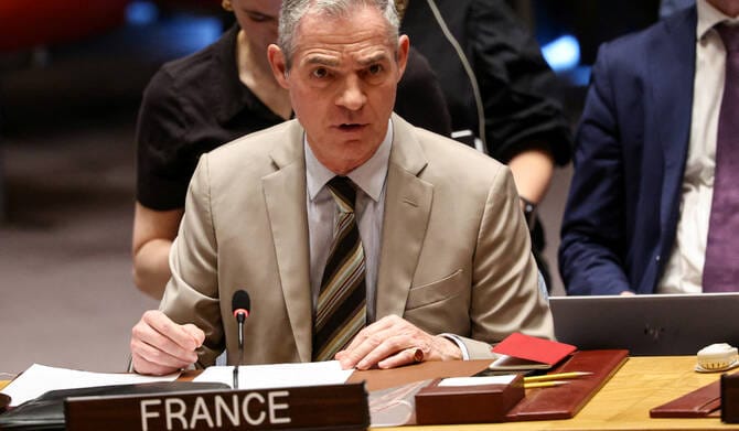 France warns Iran sanctions still possible if no nuclear deal