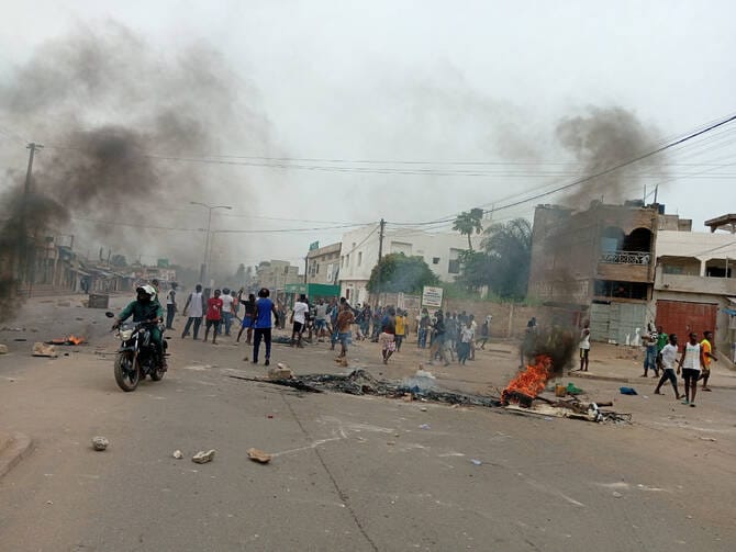 Clashes break out in Togo’s capital as protesters call for the president’s resignation