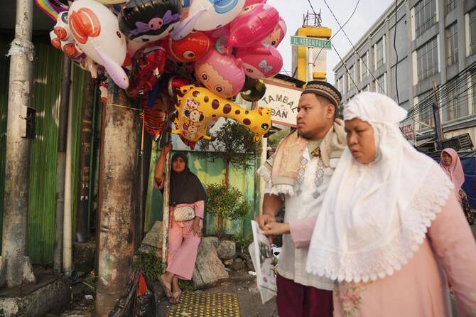 Economic hardships subdue the mood for Eid Al-Adha this year