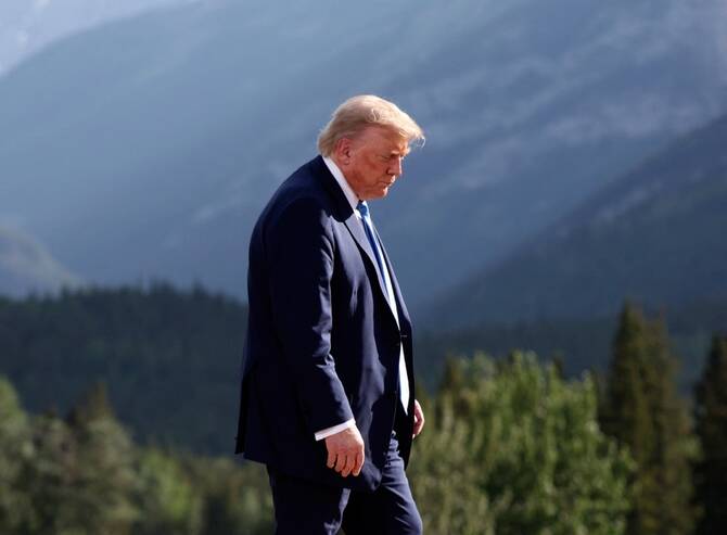 Israel orders 300,000 people in Tehran to evacuate while Trump issues ominous warning
