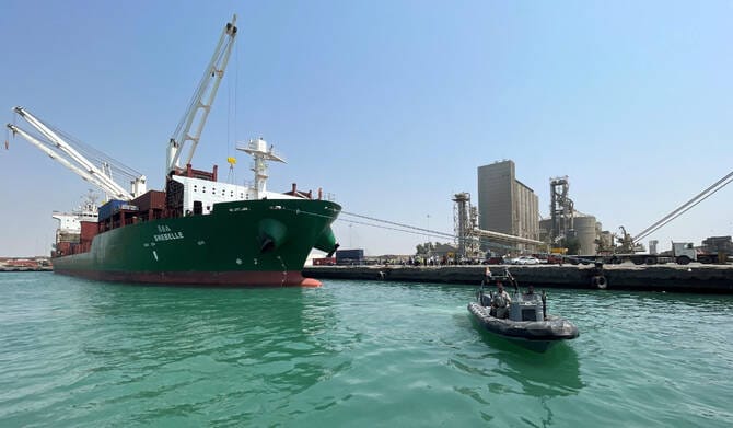Israeli military calls on civilians to flee three Yemeni ports