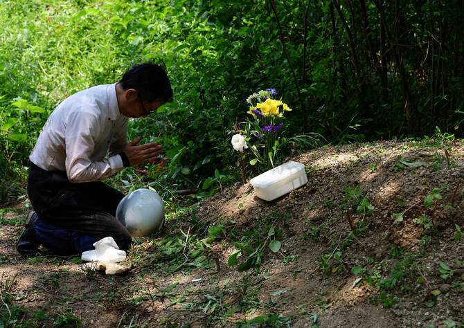 In Hiroshima, search for remains keeps war alive for lone volunteer