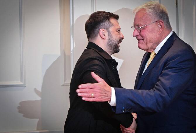 Italy opens Ukraine rebuilding conference as doubts of US defense help remain