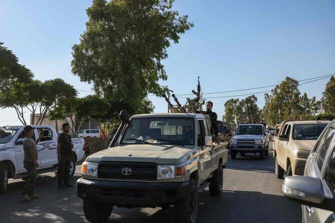 Syrian forces to move on Druze city after deadly sectarian clashes