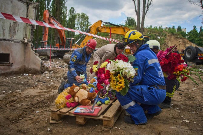3 killed in overnight Ukrainian drone strikes on Russia