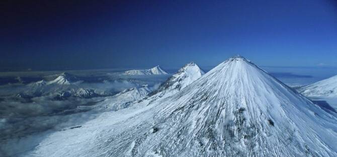 Dormant Russia volcano erupts for first time in 450 years