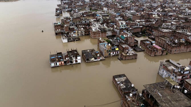 Flash floods kill 6 in Myanmar-China border town