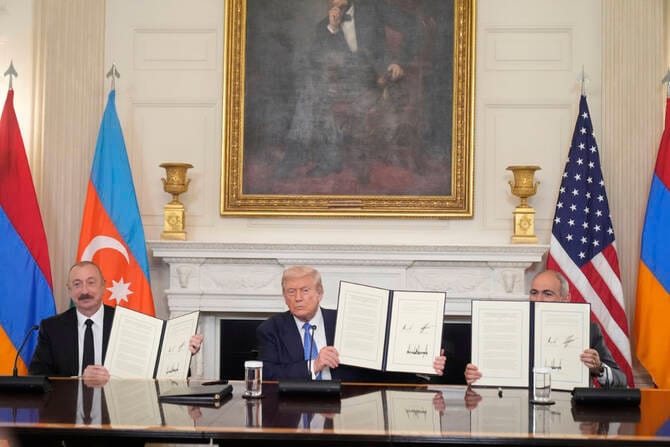 Leaders of Armenia and Azerbaijan shake hands and sign deal at White House peace summit