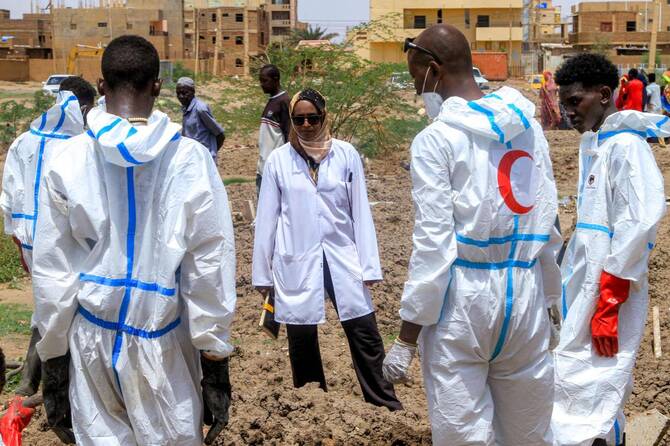 Sudan volunteers help families give Khartoum war dead proper burials