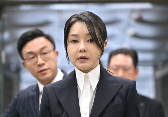South Korea prosecutors raid party HQ after ex-first lady arrested