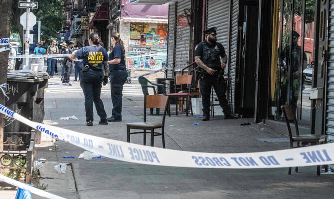 Shooting in a crowded New York club leaves 3 dead despite record low gun violence
