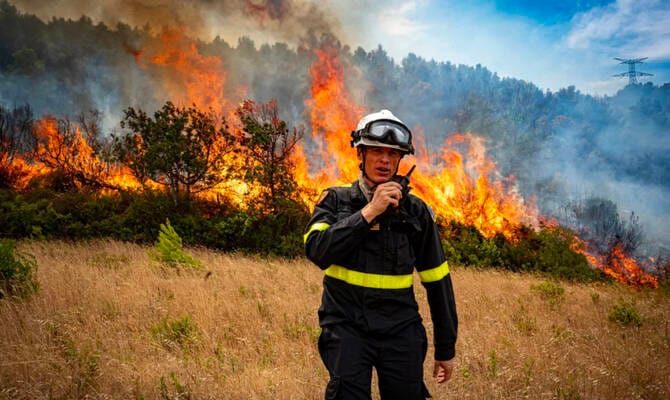 Heatwave scorches parts of Europe and fans wildfire threat in France