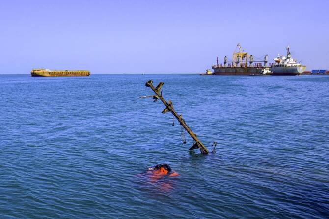 Undersea cables cut in the Red Sea, disrupting Internet access in Asia and the Mideast