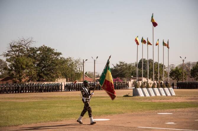 France suspends counter-terrorism efforts with Mali over arrest, sources say