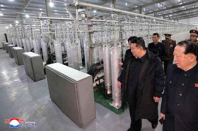 North Korea could have up to 2 tonnes of highly enriched uranium: Seoul