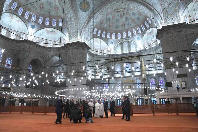 Pope Leo XIV visits Istanbul’s Blue Mosque on the second day of his trip to Turkiye